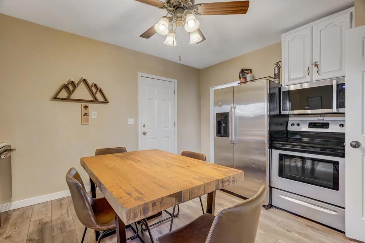 * Colorado Draft House * Smart Tvs * Self Entry * Villa Colorado Springs Bagian luar foto