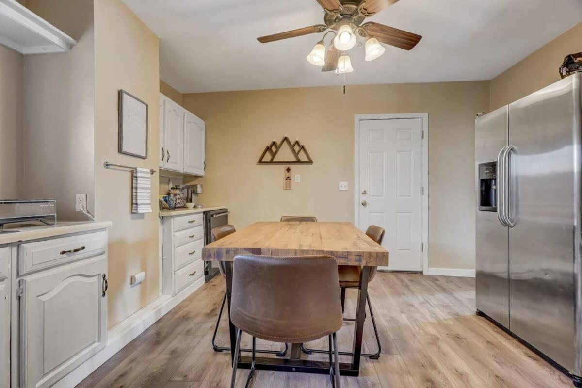* Colorado Draft House * Smart Tvs * Self Entry * Villa Colorado Springs Bagian luar foto